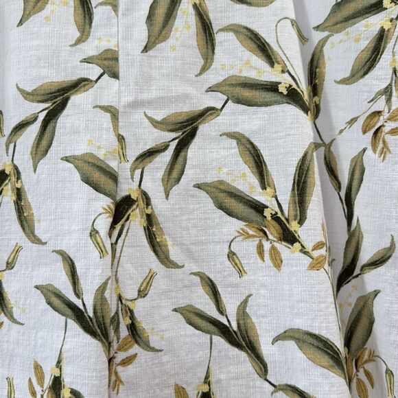 Chico's Brigitte Slub Slim Ankle Pants. Alabaster - Picture 9 of 9